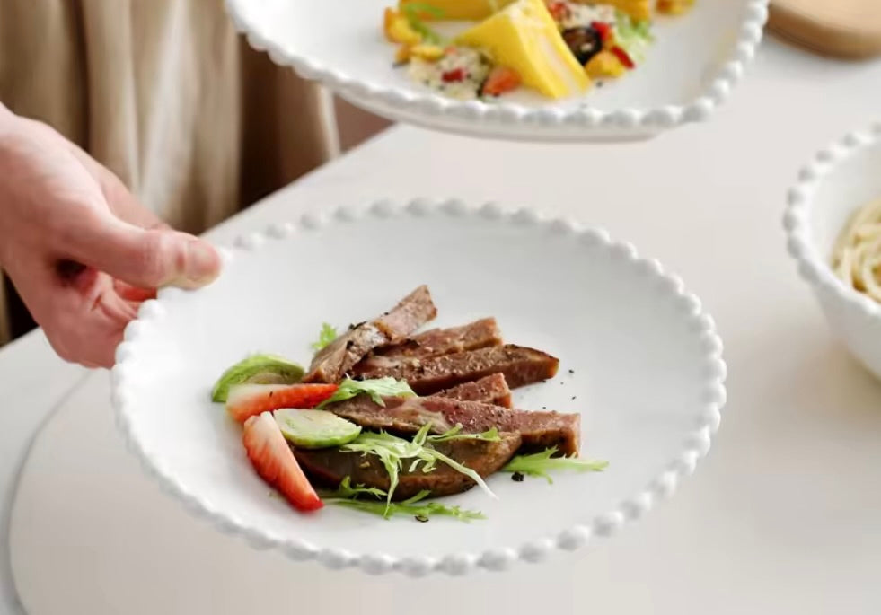 'Crescent' White Ceramic Dinner Plate