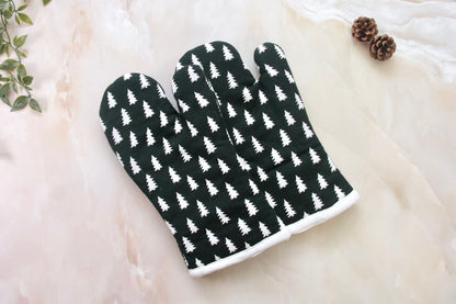 'Pine Trees' Oven Mittens Set of 2