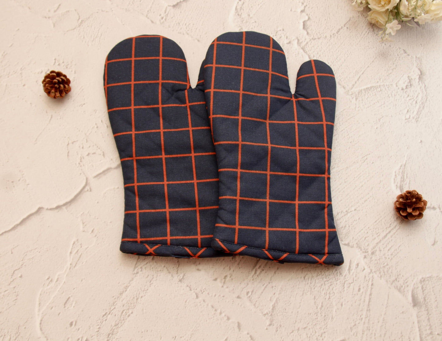 'Amaya' Oven Mittens Set of 2