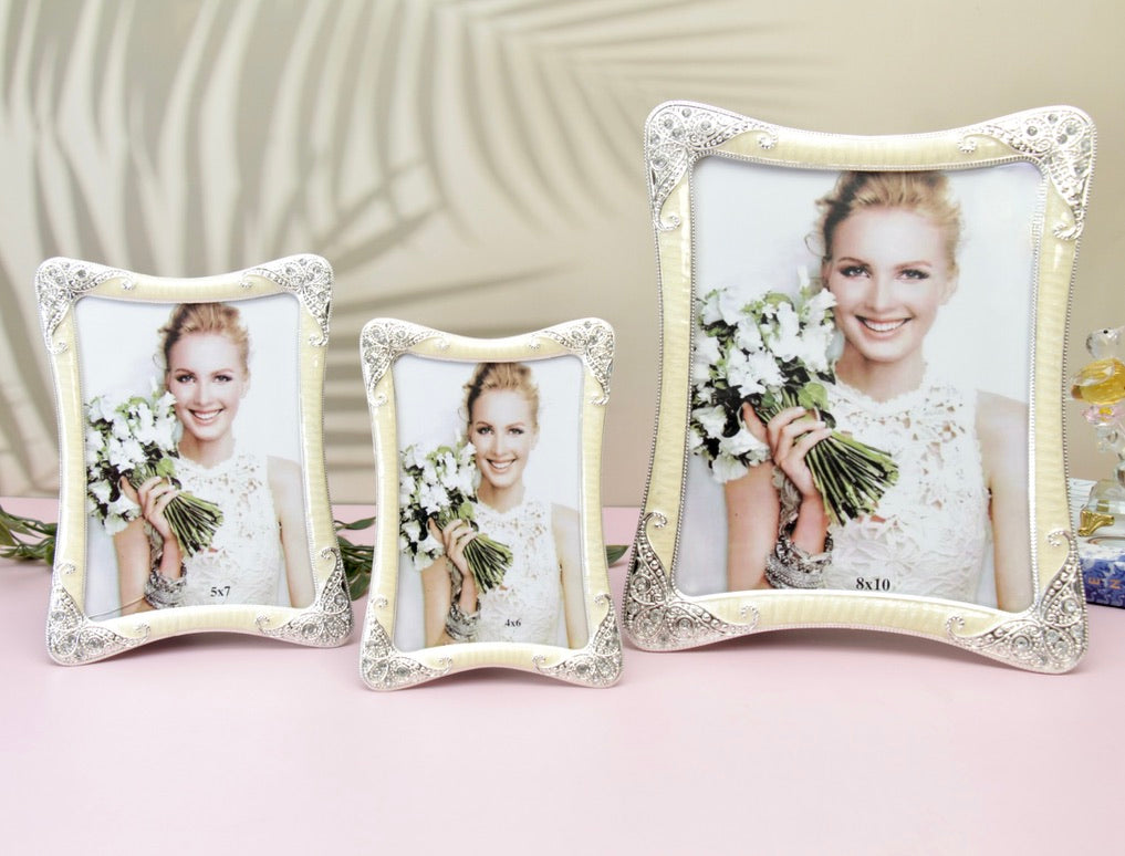 'Willow' Photo Frame