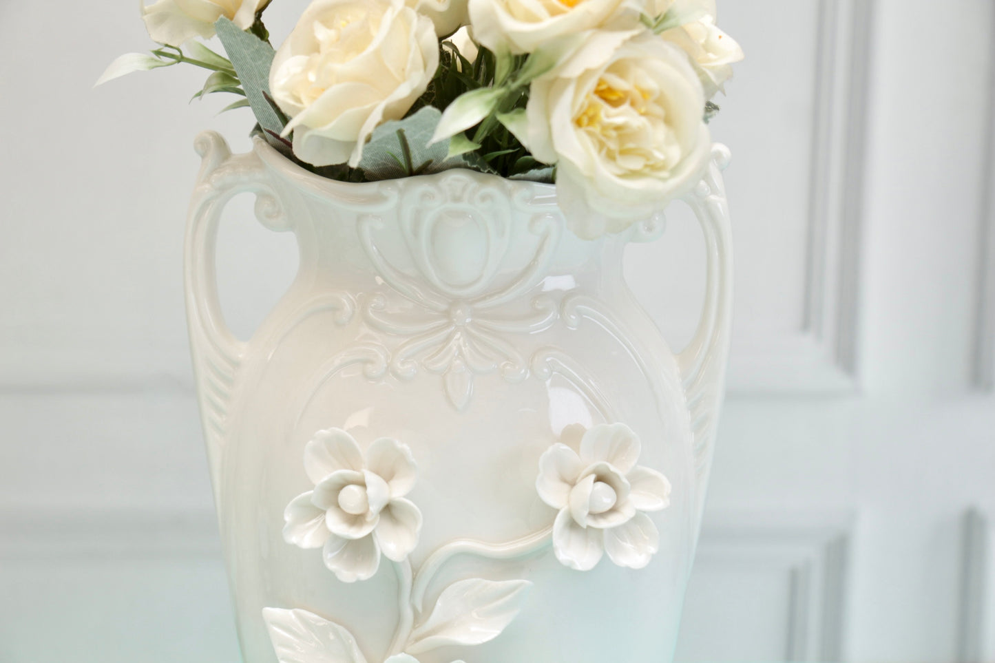 'Daisy' White Ceramic Vase