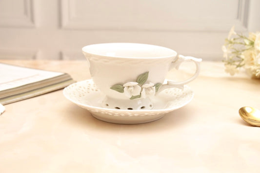 'Anastasia' Ceramic Cup n Saucer, Set of 1
