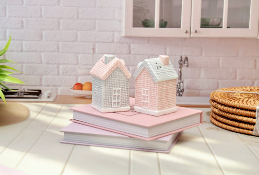 'Cottage Charm' Ceramic Salt & Pepper Shaker Set