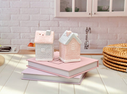 'Cottage Charm' Ceramic Salt & Pepper Shaker Set