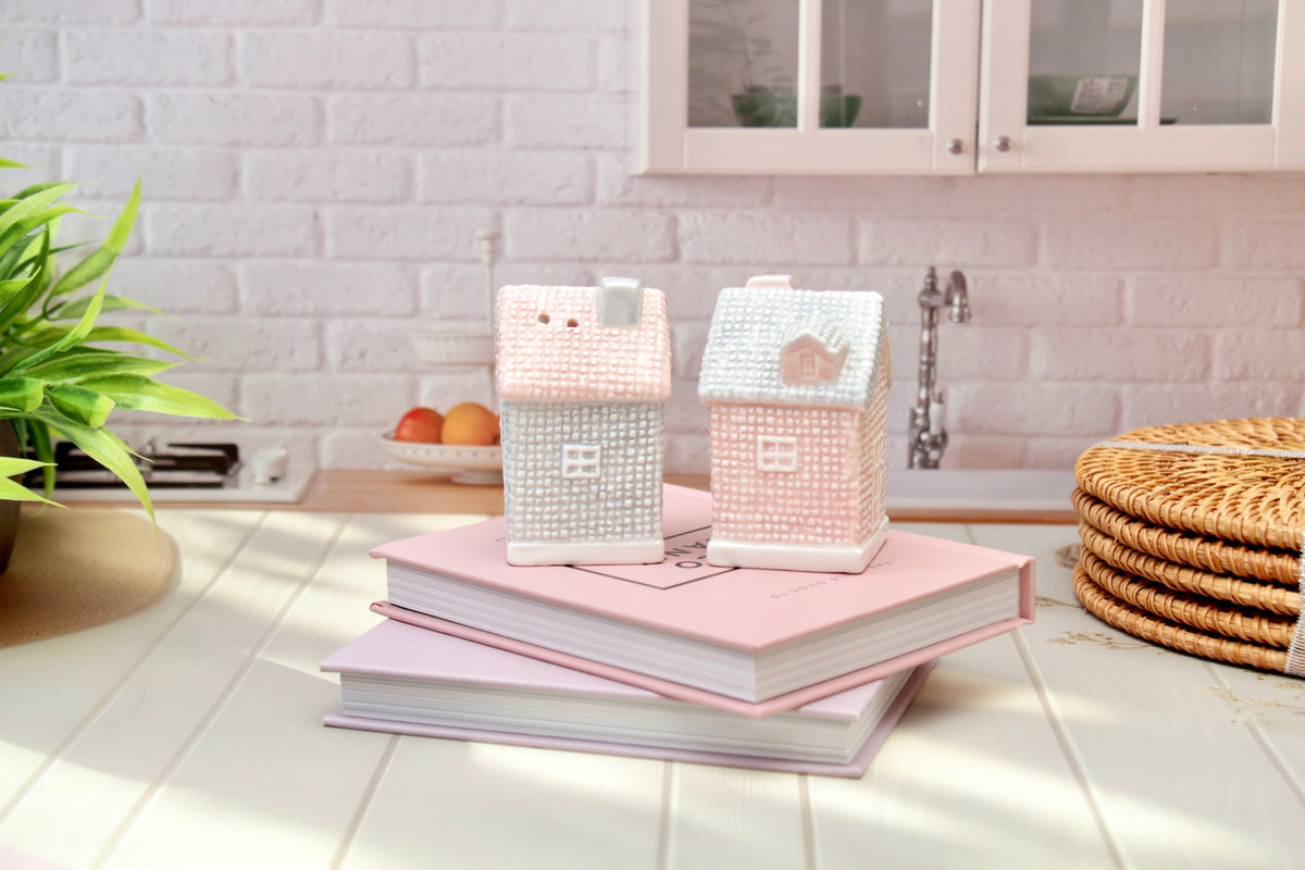 'Cottage Charm' Ceramic Salt & Pepper Shaker Set