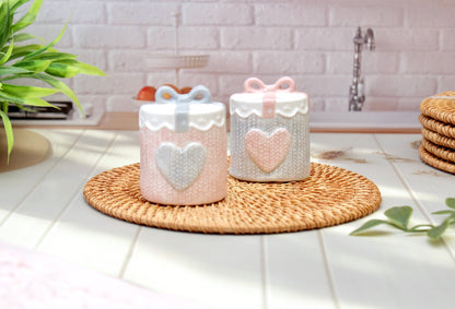 'Sweethearts' Ceramic Salt & Pepper Shaker Set