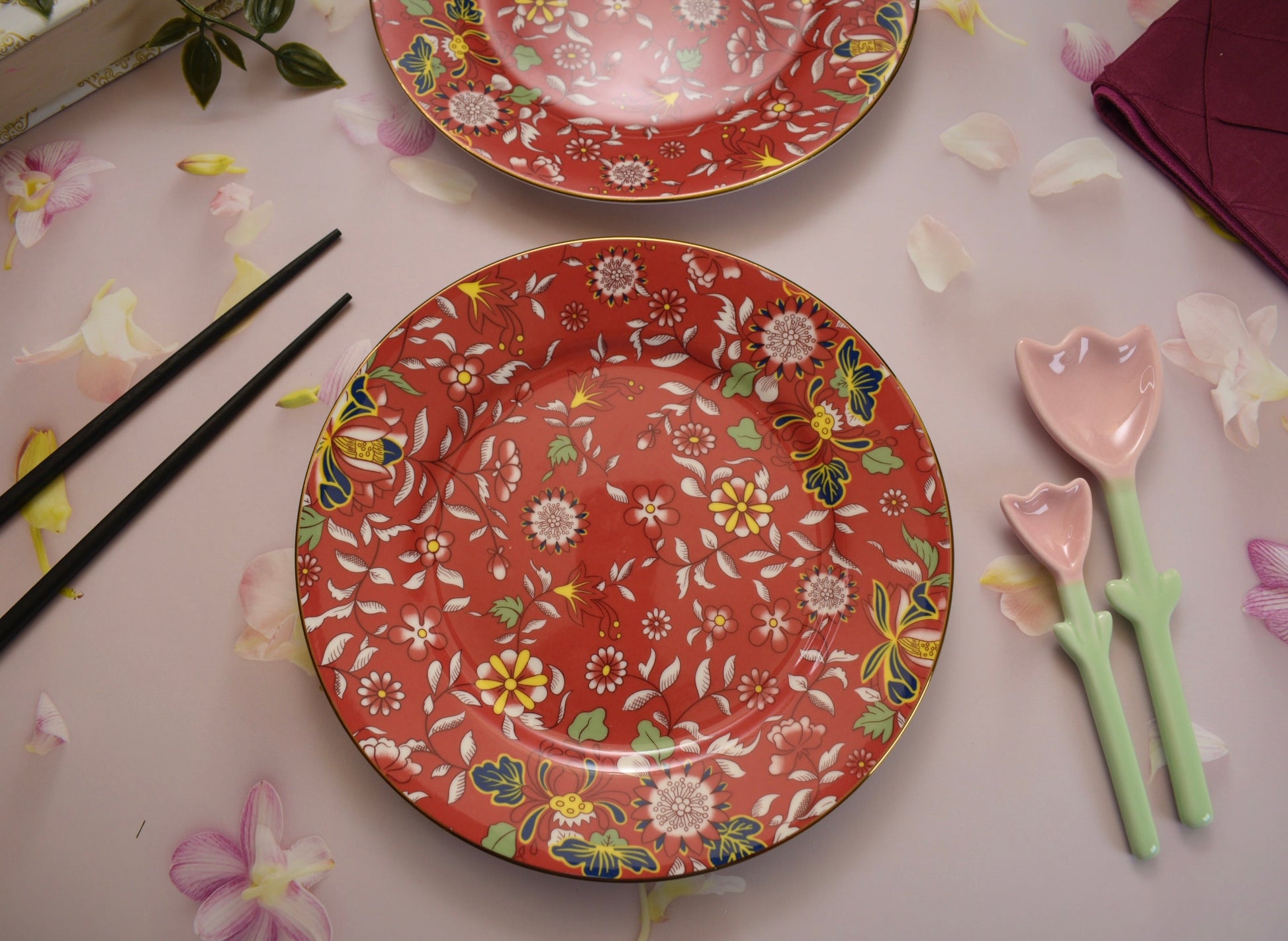 'Ivy' Red Bone China Dessert Plate - Peppylittlethings.com