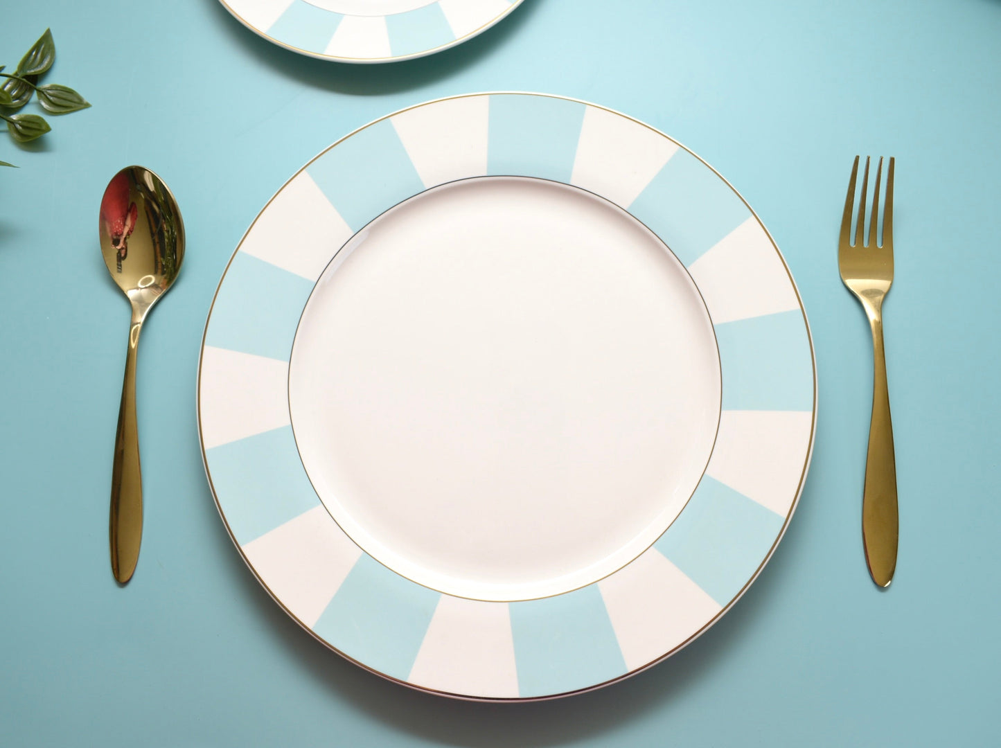 'Tiffany' Bone China Dinner Plate - Peppylittlethings.com