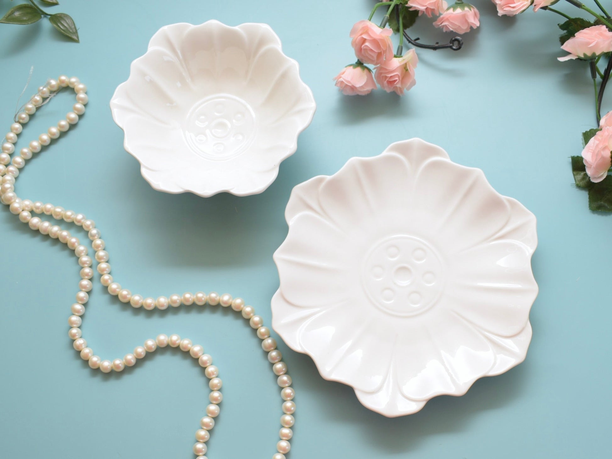 'White Petals' Mini Plate / Jewellery Tray - Peppylittlethings.com