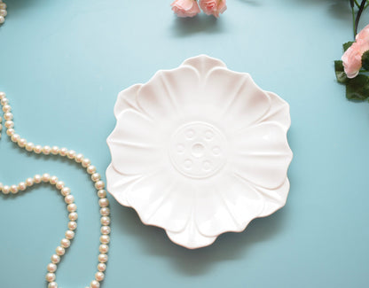 'White Petals' Mini Plate / Jewellery Tray - Peppylittlethings.com